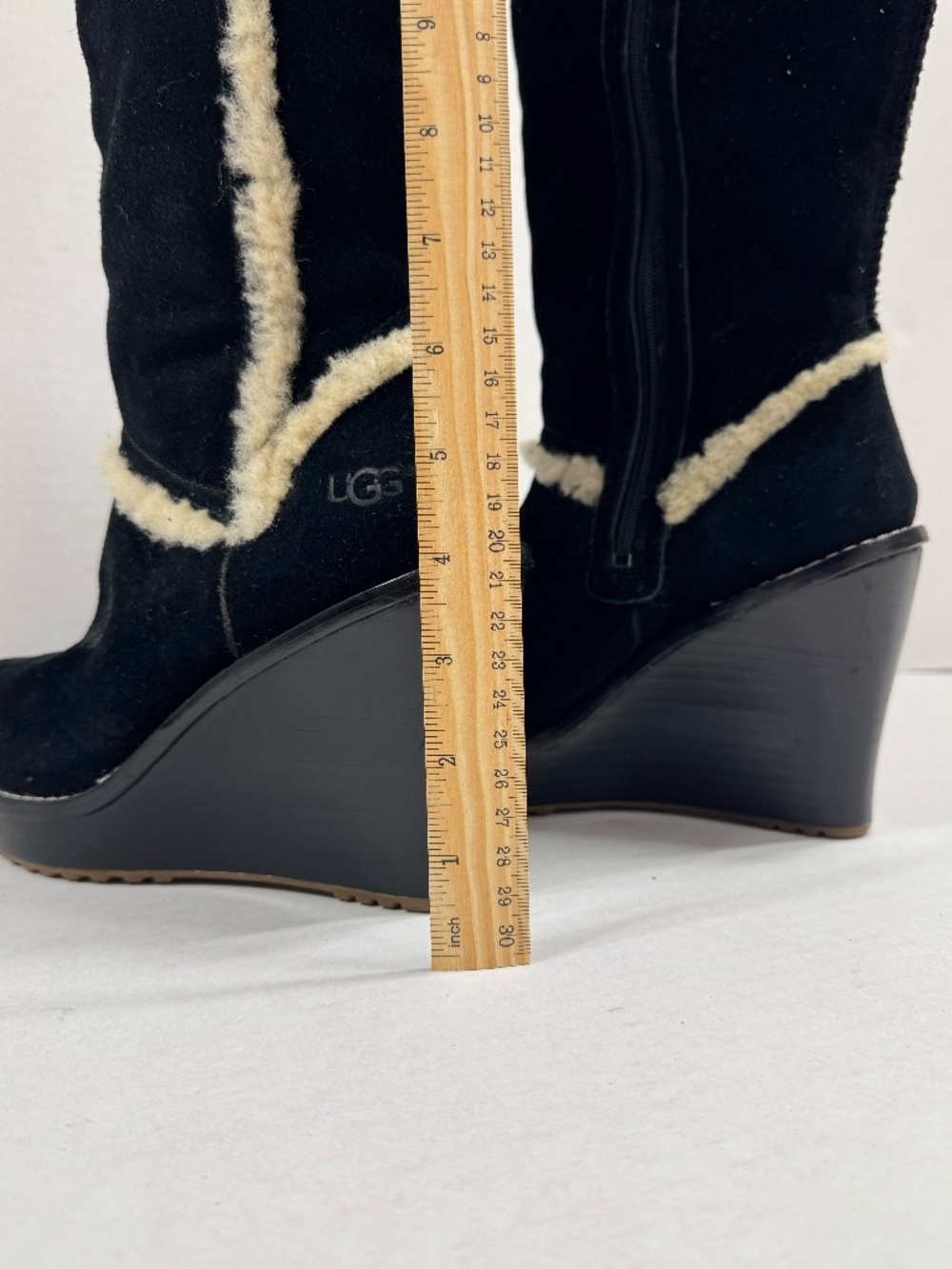 UGG Aubrie Wedge‎ Shearling Knee Boot in Black - Size 7.5. - Picture 8 of 13